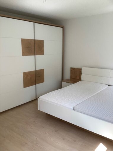 Wohnung zur Miete 330 € 2 Zimmer 60 m² Erdgeschoss Nach dem Taubenberg 11 Reusa / Sorga Plauen 08529
