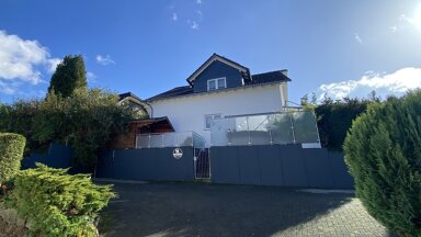 Doppelhaushälfte zum Kauf 259.000 € 4 Zimmer 120,2 m² 237 m² Grundstück Plettenberg Plettenberg 58840