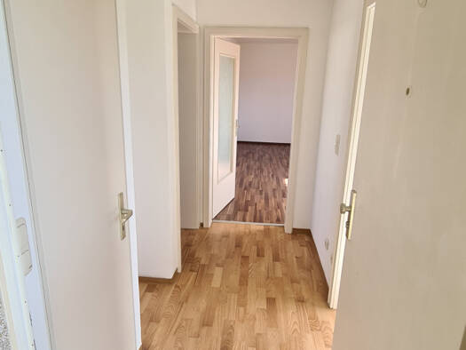 Wohnung zur Miete 270 € 2 Zimmer 54,1 m² 1. Geschoss frei ab 01.11.2025 Schlesienstr. 2 Gefrees 95482