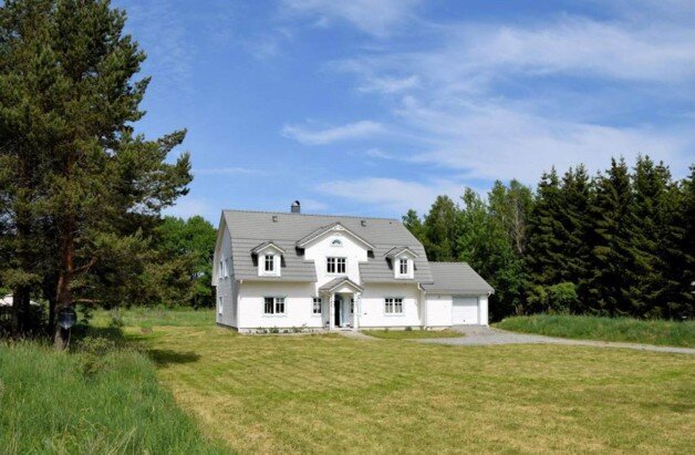 Einfamilienhaus zum Kauf 826.000 € 8 Zimmer 400 m²<br/>Wohnfläche 90.000 m²<br/>Grundstück Säffle 66191