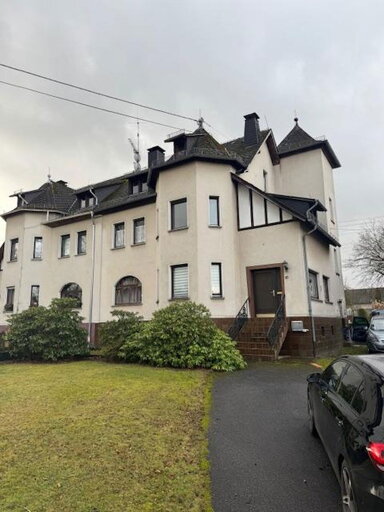 Doppelhaushälfte zum Kauf provisionsfrei 120.000 € 8 Zimmer 190 m² 1.025 m² Grundstück Quirnbacherstr. 10 Vielbach 56244