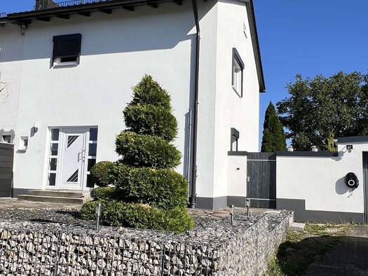 Doppelhaushälfte zum Kauf 350.000 € 4 Zimmer 106 m² 651 m² Grundstück Fuchsstein Amberg 92224
