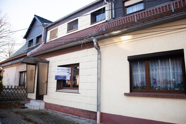 Einfamilienhaus zum Kauf 45.000 € 3 Zimmer 60 m² 379 m² Grundstück Bruno-Bürgel-Straße 12 Falkenhain Meuselwitz 04610