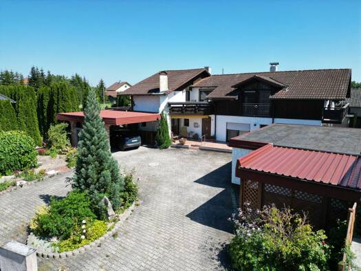 Einfamilienhaus zum Kauf 645.000 € 10 Zimmer 301 m² 1.319 m² Grundstück Peigen Pilsting 94431