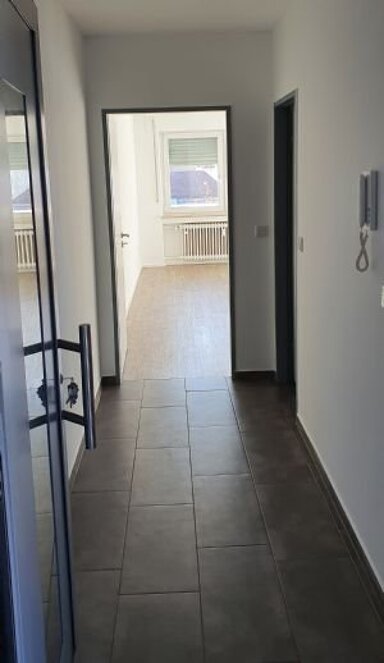 Wohnung zur Miete 530 € 1 Zimmer 33 m² 1. Geschoss frei ab sofort Hegau - Gymnasium 6 Singen (Hohentwiel) 78224