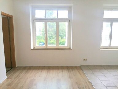 Wohnung zur Miete 215 € 2 Zimmer 34,3 m² 1. Geschoss frei ab sofort Lutherviertel 221 Chemnitz 09126