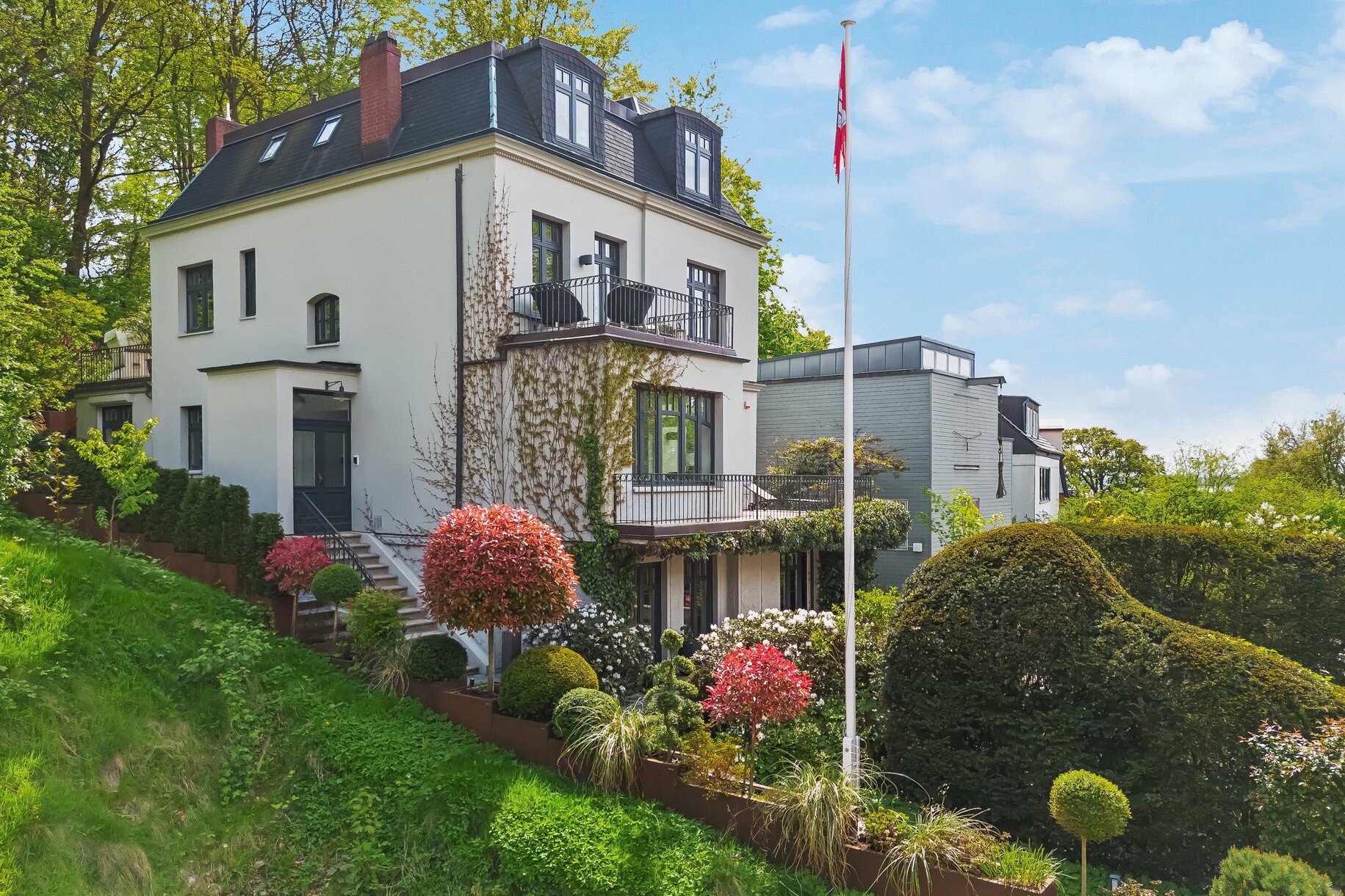 Villa zum Kauf 3.970.000 € 14 Zimmer 378 m²<br/>Wohnfläche 678 m²<br/>Grundstück Blankenese Hamburg 22587