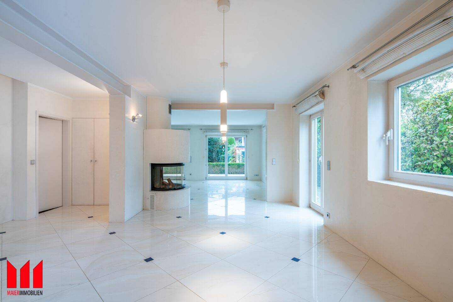 Immobilie in Seefeld - MAIER - Zentral in Seefeld am Pilsensee mit luxuriöser Ausstattung und Doppelgarage - Bild 0