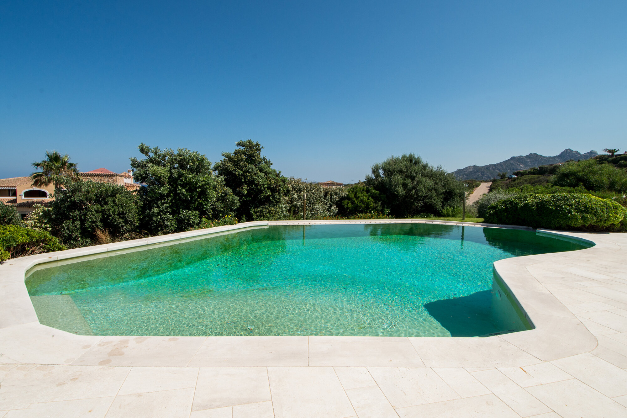 Villa zum Kauf 3.500.000 € 9 Zimmer 180 m²<br/>Wohnfläche 2.000 m²<br/>Grundstück Via Capo ferro 2 Arzachena 07021