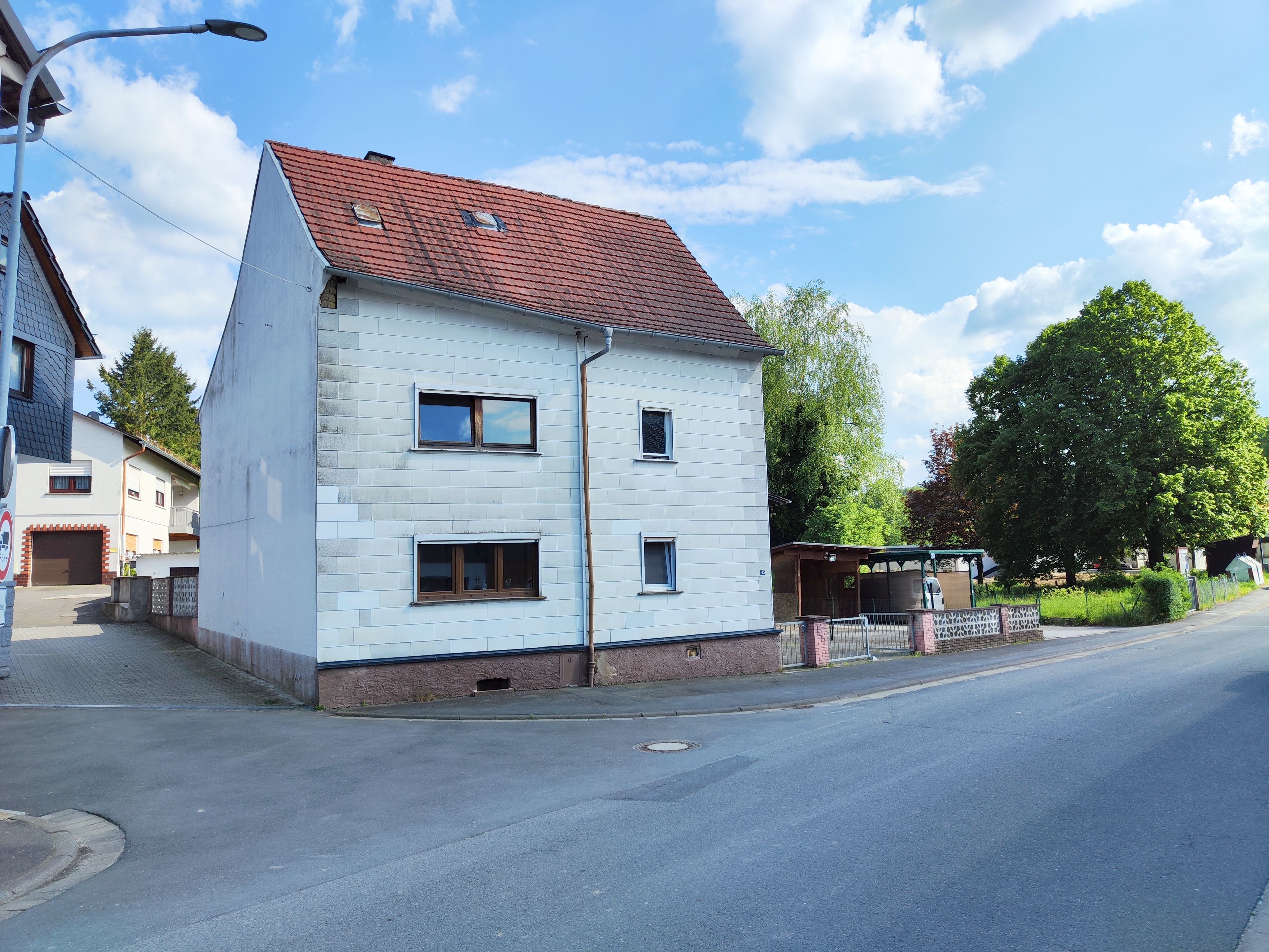 Einfamilienhaus zum Kauf 185.000 € 5 Zimmer 140 m²<br/>Wohnfläche 428 m²<br/>Grundstück Dietenhausen Weilmünster 35789