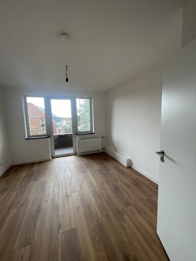 Wohnung zur Miete 670 € 2 Zimmer 52 m² 4. Geschoss frei ab 16.03.2025 Harmsstraße 62 Südfriedhof Bezirk 5 Kiel 24114