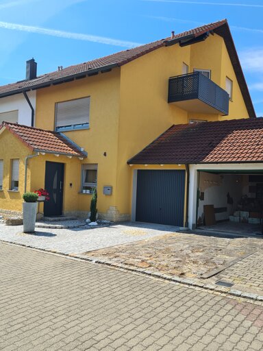 Haus zur Miete 1.600 € 5 Zimmer 136 m² 215 m² Grundstück Gerolzhofen Gerolzhofen 97447