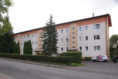 Wohnung zur Miete 315 € 2 Zimmer 48 m² Geschwister-Scholl-Str. 2 - 8A Hildburghausen Hildburghausen 98646