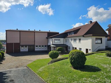 Mehrfamilienhaus zum Kauf provisionsfrei 379.000 € 7 Zimmer 180 m² 2.457 m² Grundstück frei ab sofort Marburger Straße 14 Battenberg Battenberg 35088