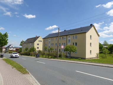 Wohnung zur Miete 240 € 3 Zimmer 58 m² Oelsnitzer Straße 61 Neustadt Neustadt/Vogtland 08223