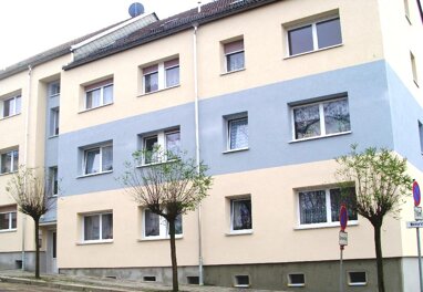 Wohnung zur Miete 297 € 3 Zimmer 60,7 m² 1. Geschoss Neumarkt 13 Lichtenstein Lichtenstein (Sachsen) 09350