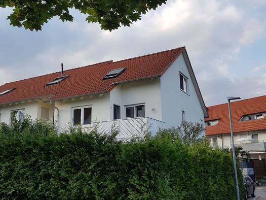 Reihenhaus zur Miete 1.350 € 6 Zimmer 160 m² 265 m² Grundstück frei ab 01.05.2026 Botenheim Brackenheim 74336