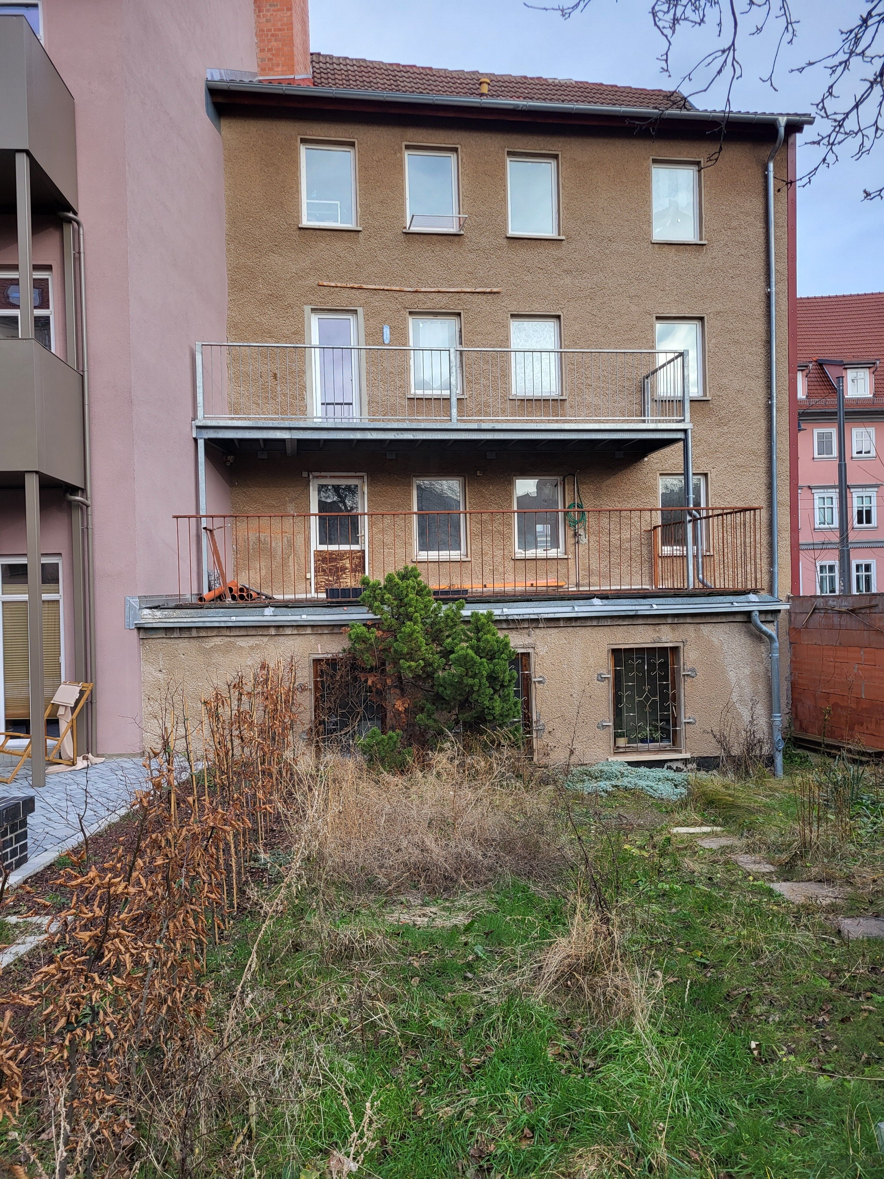 Wohn- und Geschäftshaus zum Kauf 460.000 € 9 Zimmer 420 m²<br/>Fläche 212 m²<br/>Grundstück Altstadt Erfurt 99084