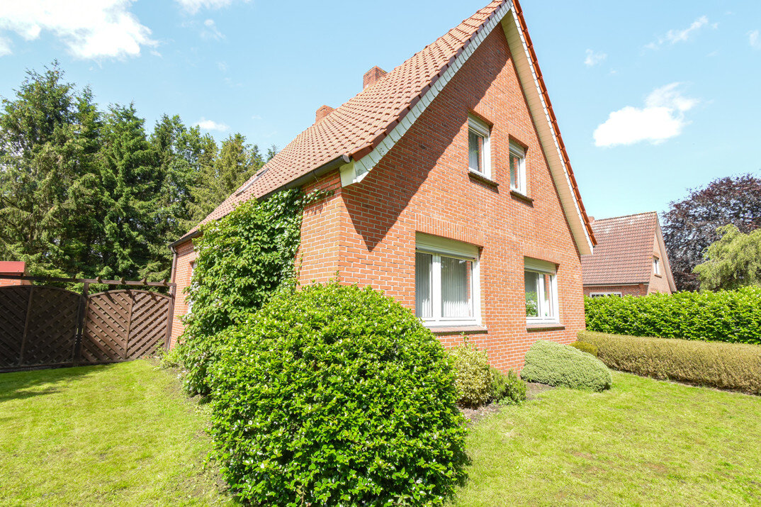 Einfamilienhaus zum Kauf 185.000 € 4 Zimmer 83,4 m²<br/>Wohnfläche 2.394 m²<br/>Grundstück Collinghorst Rhauderfehn / Collinghorst 26817