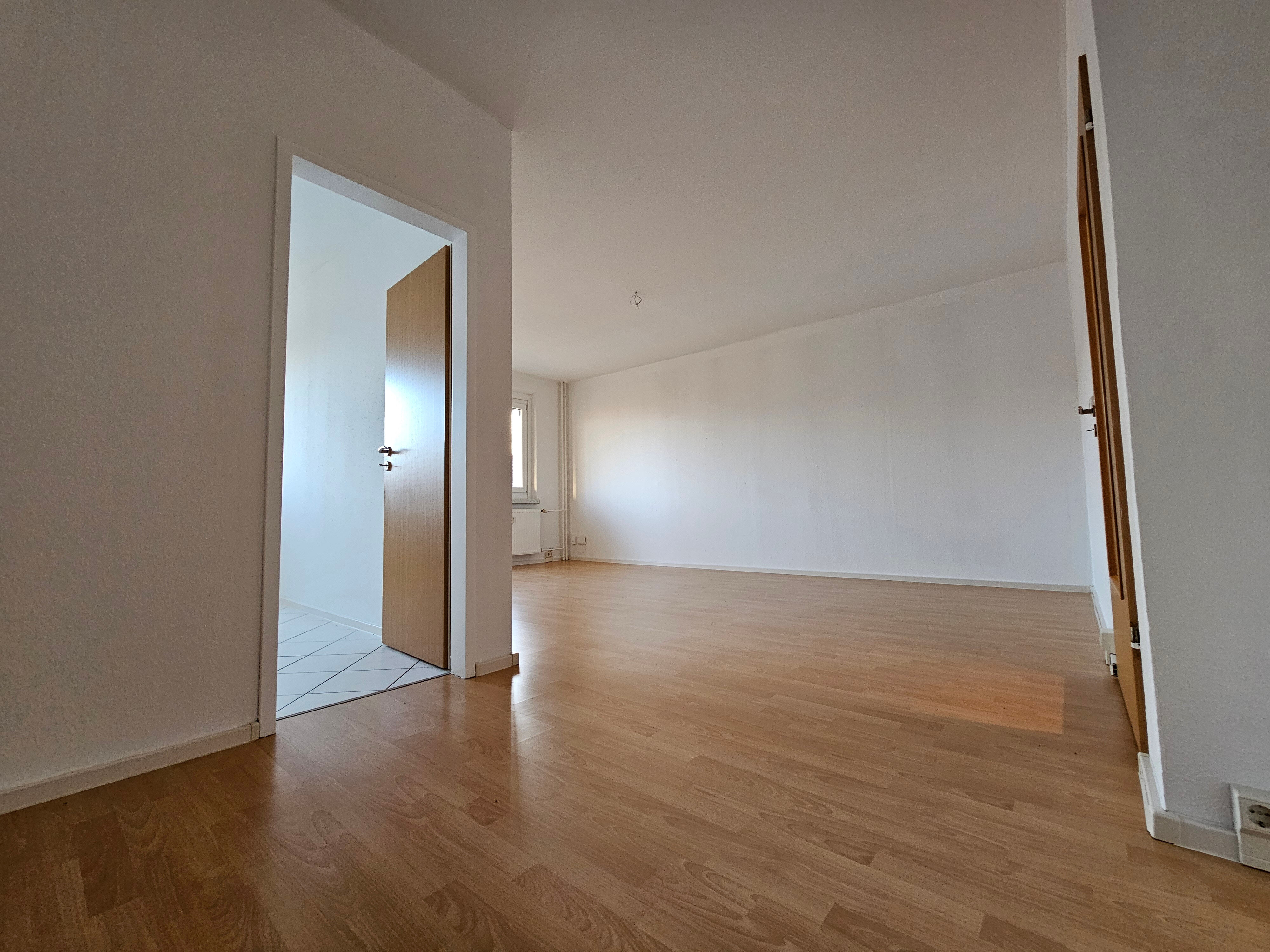 Wohnung zur Miete 500 € 2 Zimmer 55 m²<br/>Wohnfläche 6.<br/>Geschoss Marie-Tilch-Straße 11 Hutholz 645 Chemnitz 09123