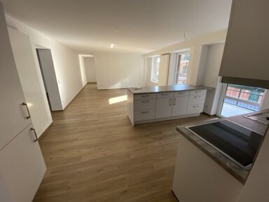 Wohnung zur Miete 1.050 € 4 Zimmer 112,7 m² 1. Geschoss frei ab 01.02.2025 Helmstedter Str. 33 Wormser Platz Magdeburg 39112