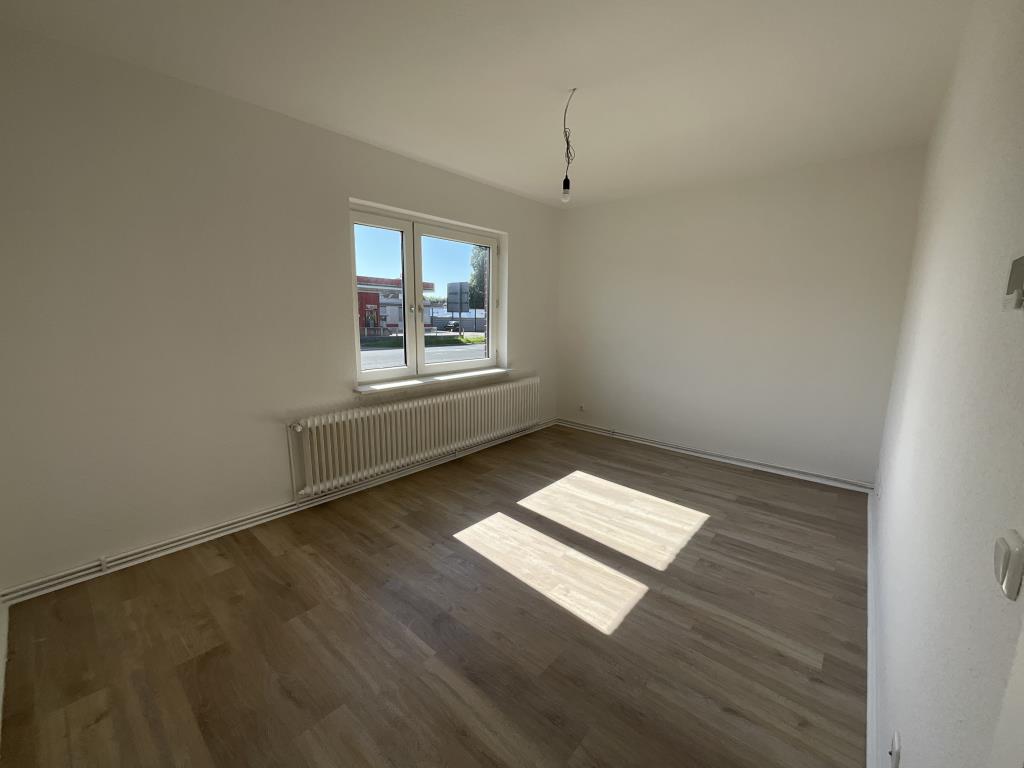 Wohnung zur Miete 311 € 2 Zimmer 48,2 m²<br/>Wohnfläche Erdgeschoss<br/>Geschoss Banter Weg 172 Bant Wilhelmshaven 26389
