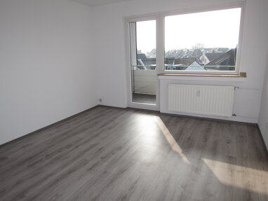Wohnung zur Miete 625 € 3 Zimmer 78 m² 4. Geschoss Moerser Str. 267 Hochheide Duisburg 47198