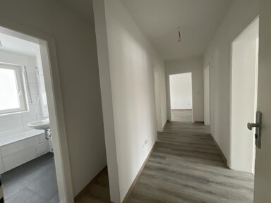 Wohnung zur Miete 404 € 3 Zimmer 64,8 m² 2. Geschoss Wiesenstraße 47 Sandhorst Aurich 26603