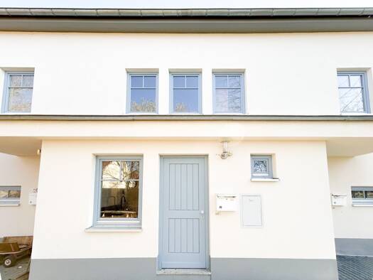 Reihenmittelhaus zum Kauf 272.000 € 4 Zimmer 111 m² 100 m² Grundstück Großschwabhausen 99441