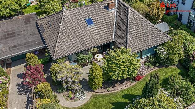 Einfamilienhaus zum Kauf 465.000 € 9 Zimmer 148,9 m² 676 m² Grundstück Flötenteich Oldenburg 26125