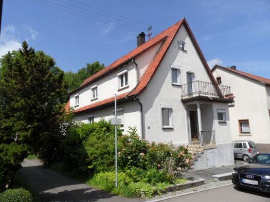 Mehrfamilienhaus zum Kauf 195.000 € 6 Zimmer 125 m² 378 m² Grundstück frei ab sofort Geislingen Geislingen b Balingen 72351