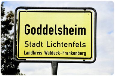 Einfamilienhaus zum Kauf 118.000 € 12 Zimmer 288 m² 690 m² Grundstück Goddelsheim Lichtenfels 35104