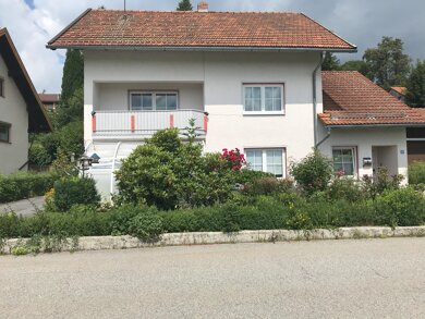 Haus zum Kauf 219.000 € 8 Zimmer 220 m² 706 m² Grundstück frei ab sofort Sankt Oswald Sankt Oswald-Riedlhütte 94568