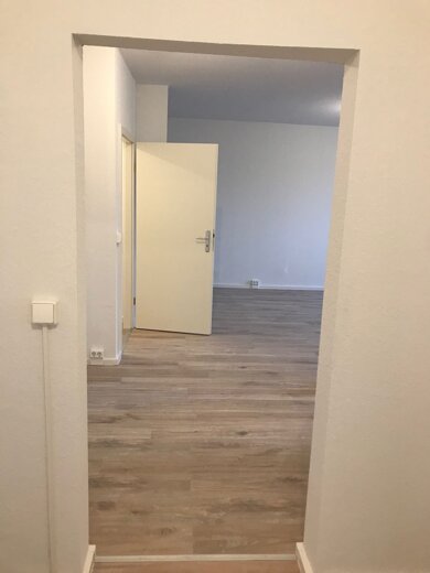 Wohnung zur Miete 741 € 6 Zimmer 123,1 m² 4. Geschoss frei ab sofort Außenring 22 Thurm Mülsen 08132