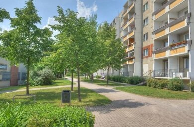 Wohnung zur Miete 400 € 3 Zimmer 57,2 m² 5. Geschoss Aalweg 13 Heide Nord Halle 06120