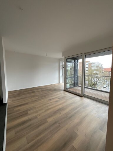 Wohnung zur Miete 675 € 2 Zimmer 56,7 m² 3. Geschoss frei ab 16.03.2025 Uerdingerstr. 2-8 Moers 47441