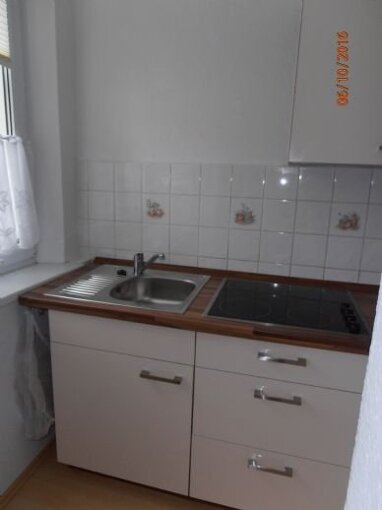 Wohnung zur Miete 295 € 2 Zimmer 38,5 m² Erdgeschoss Friedrich-Engels-Straße 4 Böhlen Böhlen 04564