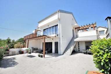 Haus zum Kauf 380.000 € 8 Zimmer 180 m² 148 m² Grundstück Tribunj