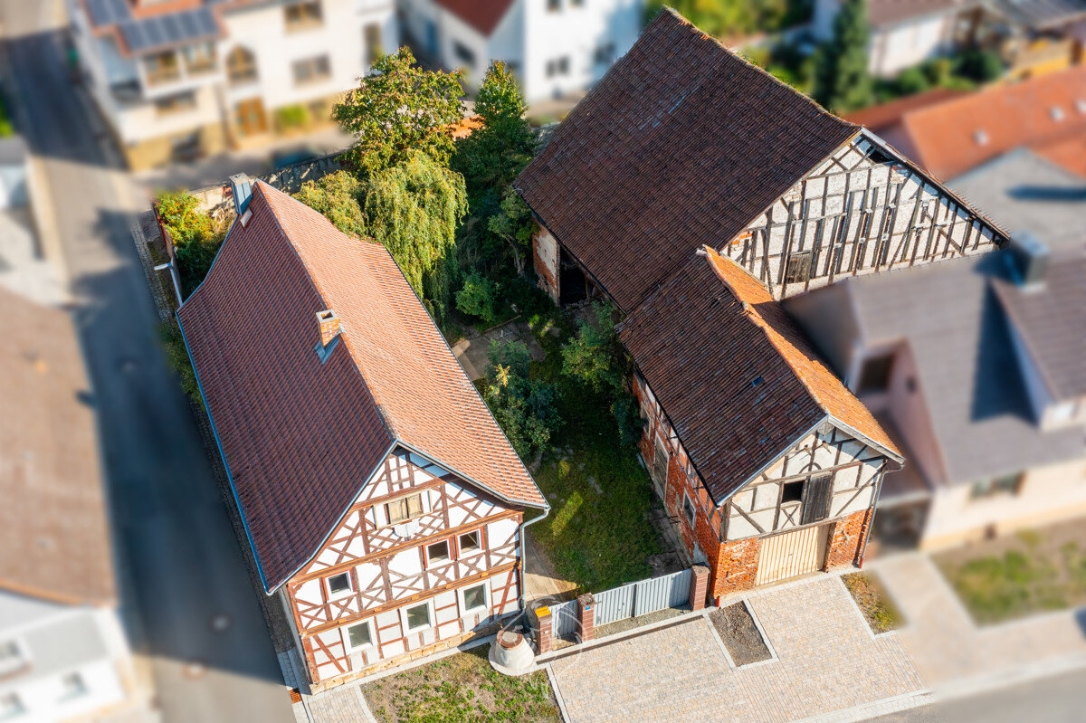Bauernhaus zum Kauf 168.000 € 6 Zimmer 120 m²<br/>Wohnfläche 800 m²<br/>Grundstück Aubstadt 97633