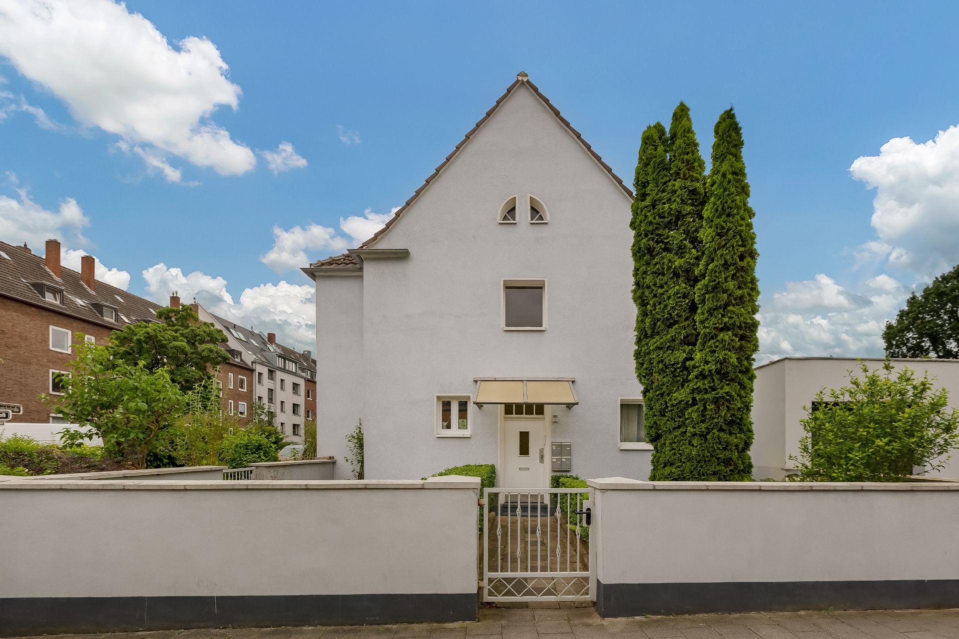 Mehrfamilienhaus zum Kauf 599.000 € 6 Zimmer 134 m²<br/>Wohnfläche 300 m²<br/>Grundstück Gerresheim Düsseldorf 40625