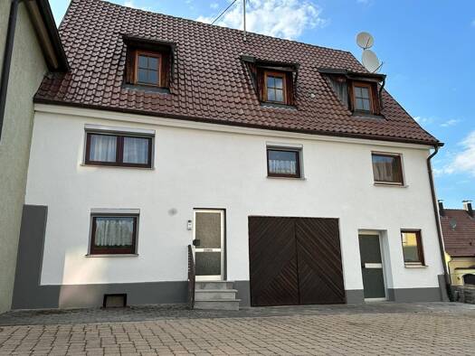 Mehrfamilienhaus zum Kauf 197.000 € 11 Zimmer 209 m² 190 m² Grundstück Schömberg 72355