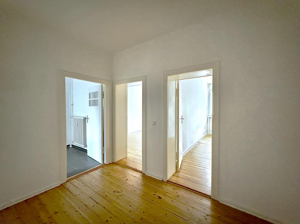 Wohnung zum Kauf Provisionsfrei 230.000 € 1,5 Zimmer 56,8 m²<br/>Wohnfläche Erdgeschoss<br/>Geschoss Gorkistraße 38 Tegel Berlin 13509