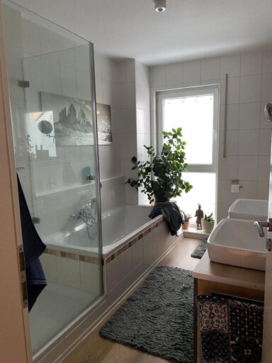 Reihenmittelhaus zur Miete 1.780 € 5 Zimmer 129 m² 125 m² Grundstück frei ab 15.03.2025 Schlossweiherstr. 38 Mögeldorf Nürnberg 90482