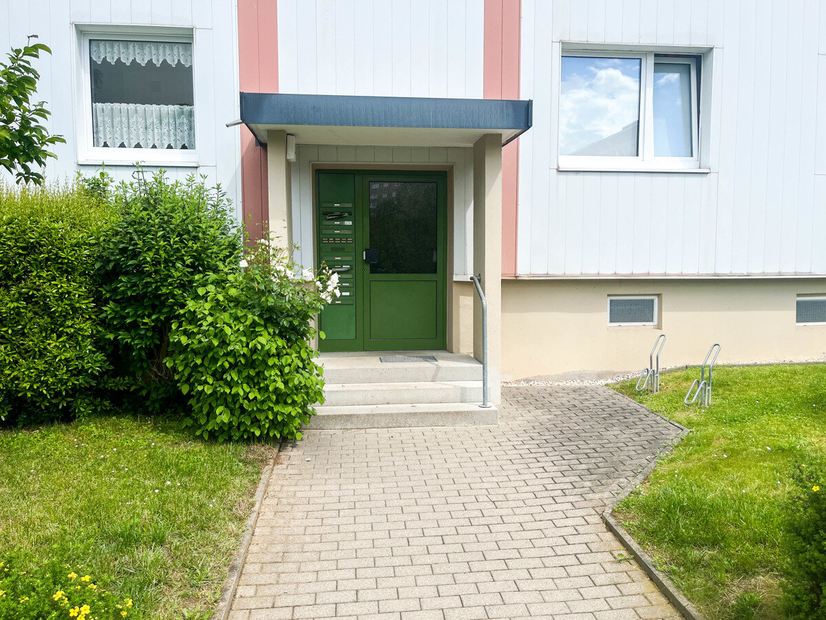 Wohnung zum Kauf 68.700 € 3 Zimmer 70 m²<br/>Wohnfläche Lusan - Karl-Matthes-Straße Gera / Lusan 07549