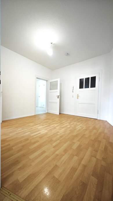 Wohnung zur Miete 487 € 2 Zimmer 67,5 m² 1. Geschoss Rabet 36 Neustadt-Neuschönefeld Leipzig 04315