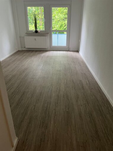 Wohnung zur Miete 199 € 1 Zimmer 32 m² 1. Geschoss Dortmunder Straße 1 Neuplanitz 552 Zwickau 08062