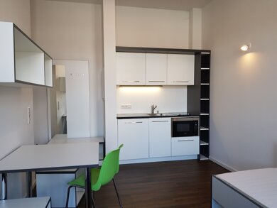 Wohnung zur Miete 565 € 2 Zimmer 33 m² 2. Geschoss Bahnhofsplatz Meilwald Erlangen 91054