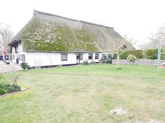 Doppelhaushälfte zum Kauf 261.000 € 9 Zimmer 230 m² 1.213 m² Grundstück Stove Boiensdorf / Stove 23974