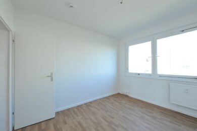 Wohnung zur Miete 316 € 2 Zimmer 41,3 m² 1. Geschoss Netzweg 2 Heide Nord Halle 06120