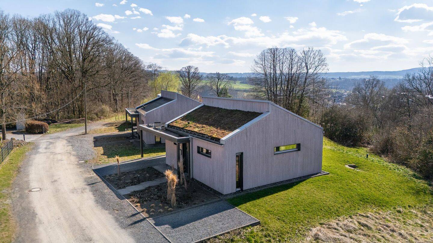 Engel & Völkers: Erholung pur - Ihr Öko-Chalet in Windeck!